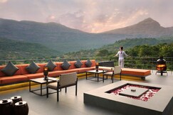 Dharana at Shillim | Luxury Clinical Wellbeing Retreat