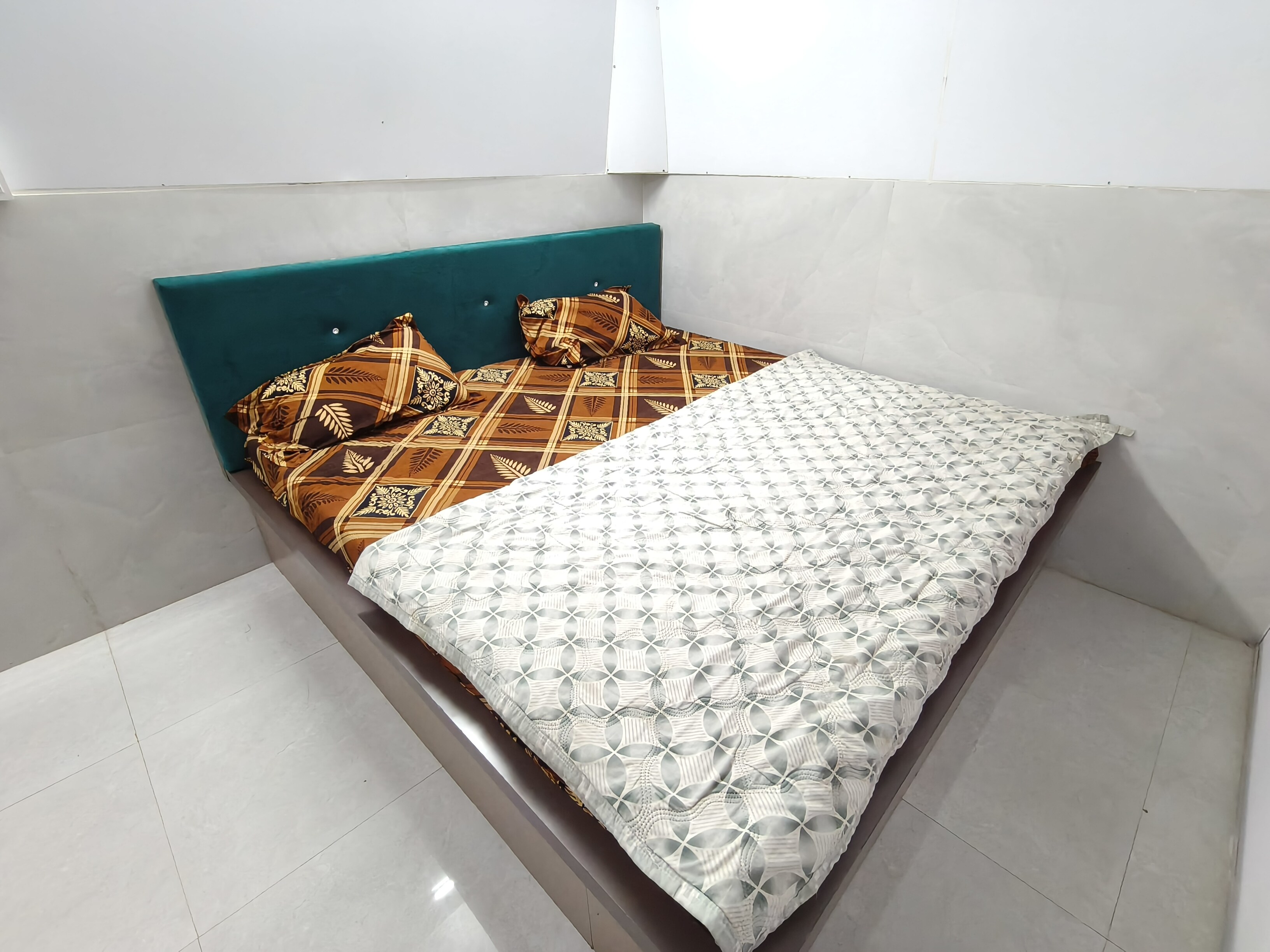 Hotel Manas inn - Tap to explore photos