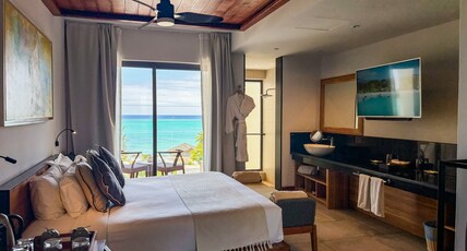 WondersBeach Boutique Hotel Room Type - Junior Suite with Sea View WondersBeach Boutique Hotel Room Type - Junior Suite with Sea View