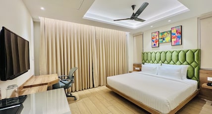SJ Paradise Room Type - Deluxe Room with Balcony (City View) SJ Paradise Room Type - Deluxe Room with Balcony (City View)