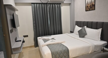 BILTON PREMIUM LUXURY HOTEL KORAMANGALA Room Type - Deluxe Room