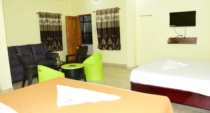 P S Highway Inn Room Type - Deluxe AC 4 Bed