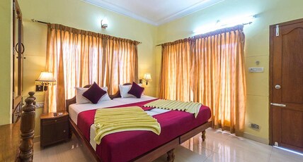Beach Florra Inn Room Type - AC Deluxe Double