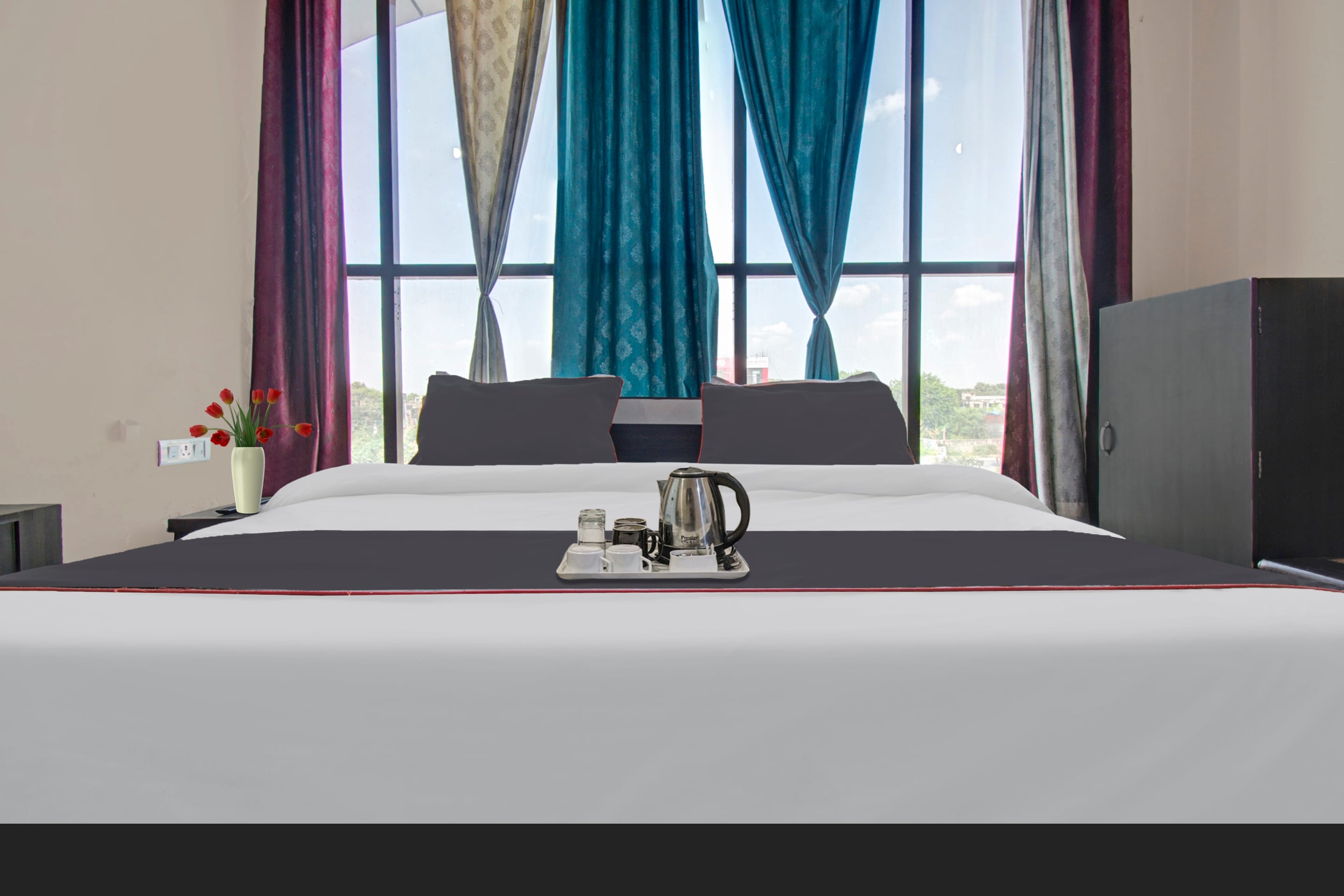 Hotel O by OYO shiv sagar - Tap to explore photos