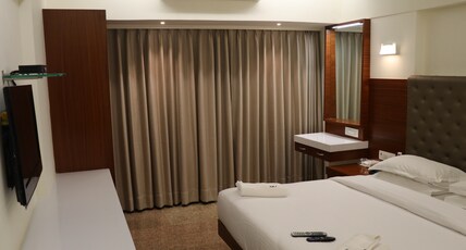 Milan International Room Type - Ac Premium Room