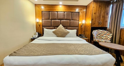 Adlife Luxury, Srinagar Room Type - Classic Room With Heating