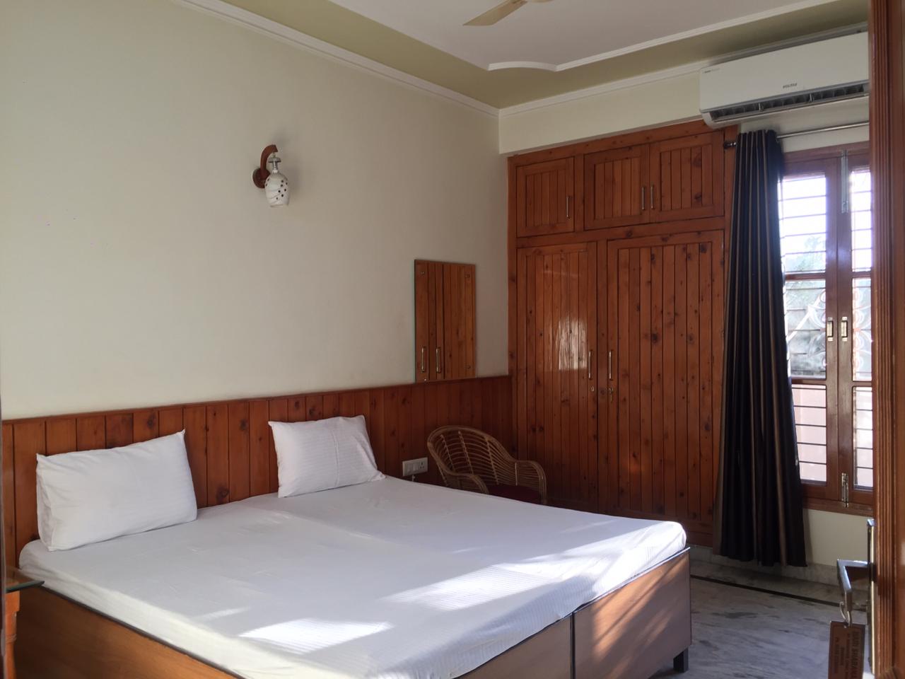 Harisharnam Homestay | 2 Kms From IT PARK - Tap to explore photos