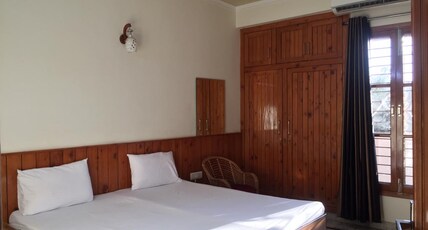 Harisharnam Homestay | 2 Kms From IT PARK Room Type - Double bed Room (Without A/C)