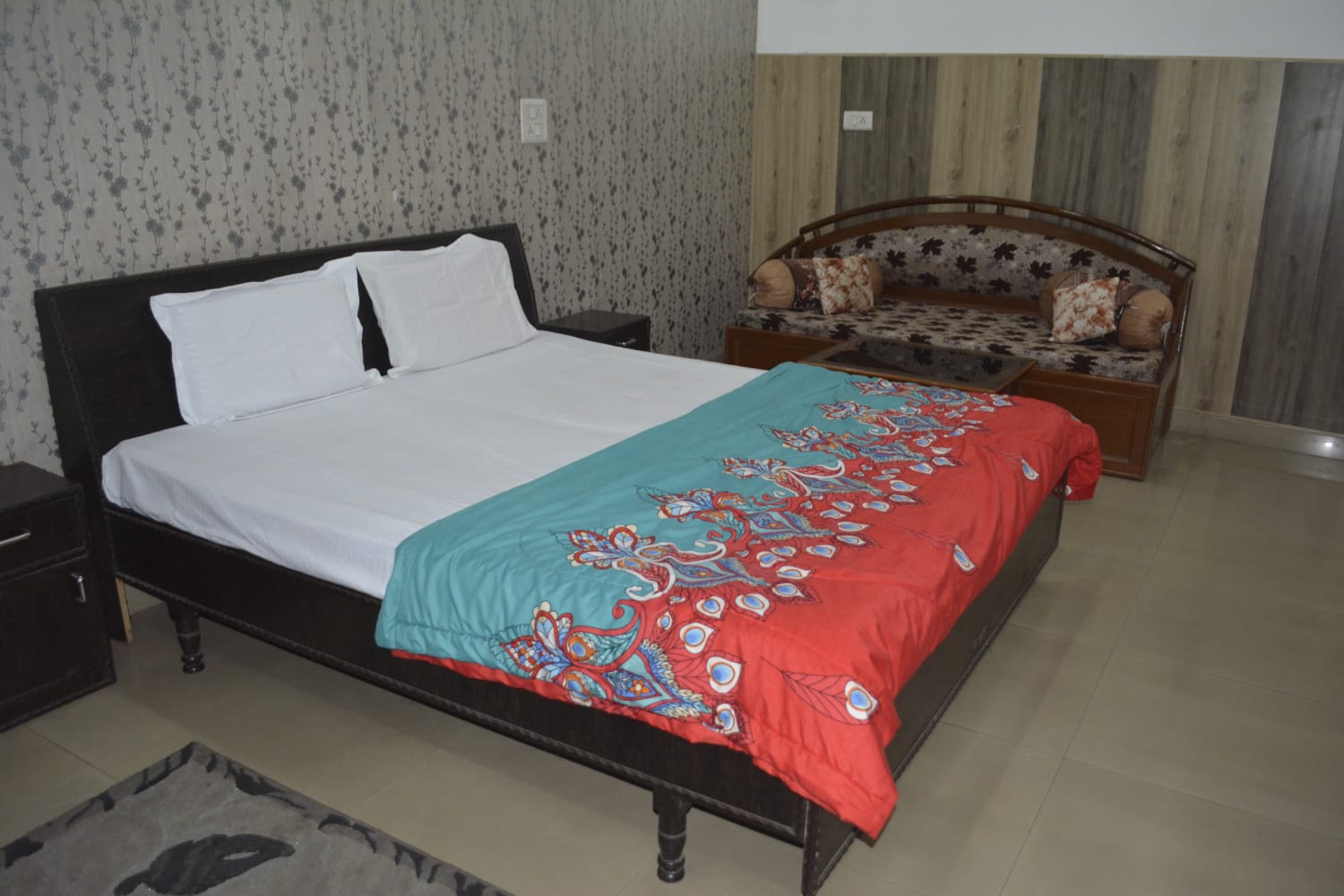 Deluxe Home Stay,Gagret(District Una) H.P. - Tap to explore photos