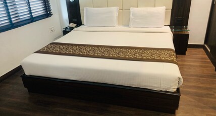 Hotel Sunrise Room Type - Super Deluxe Room