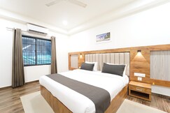 Hotel Ozone Residency