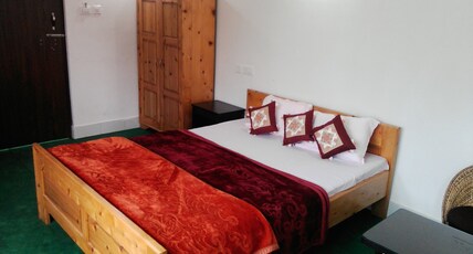 Cerulean Retreat Room Type - Standard Double Bed Room (1st Floor)