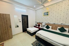 Shri Radhe Radhe | 2 Min Walk to Ram Mandir