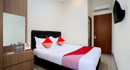 Hotel O Sarkawi Residence Room Type - Indonesia Standard Double Hotel O Sarkawi Residence Room Type - Indonesia Standard Double