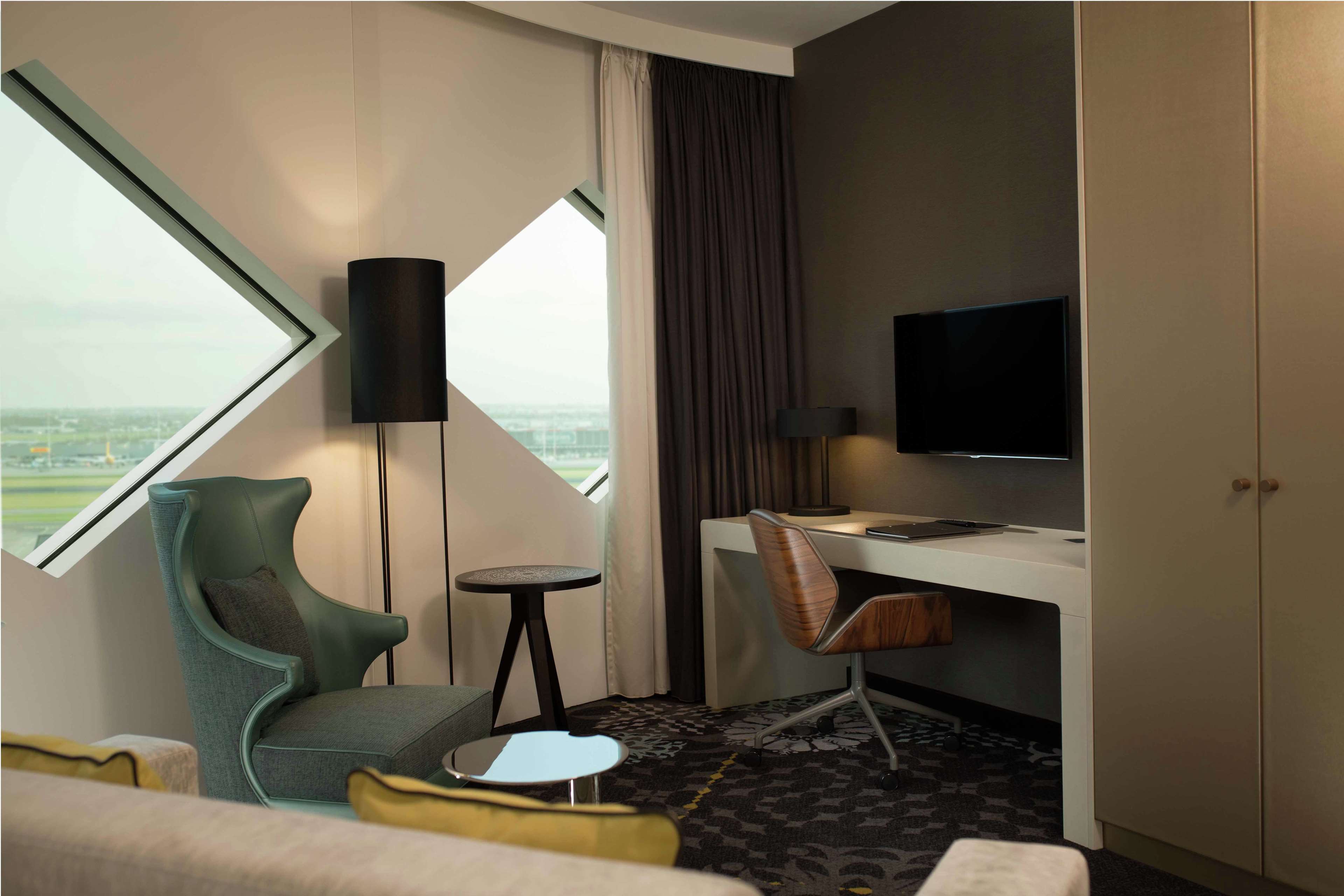 Hilton Amsterdam Airport Schiphol - Tap to explore photos