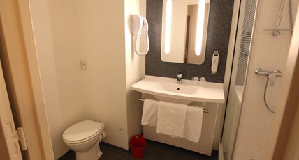 ibis Aurillac Room Type - Standard Room with 1 double bed