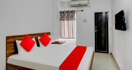 Hotel O The Golden Key Room Type - Classic