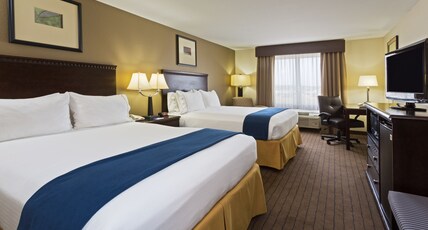 Holiday Inn Express and Suites Moultrie Room Type - 2 Queen Beds Standard