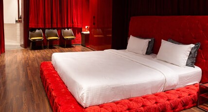 PARIM PARK RESORT Room Type - Romance Suite (With Bathtub)