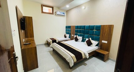 HOTEL AV GRAND Room Type - Family - Tripple Bed