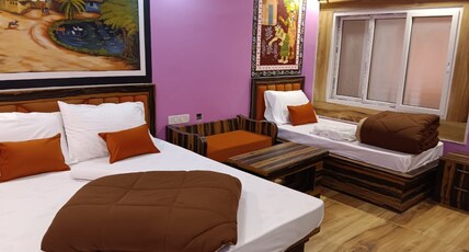 Hotel Dinantika International Room Type - DELUX TRIPPLE