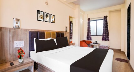 Hotel O Main Market Mahabaleshwar Room Type - Classic with Balcony
