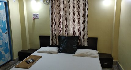 A INDIA GUEST HOUSE Room Type - AC Deluxe