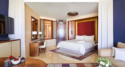 Raffles Dubai Room Type - Raffles, Club Room