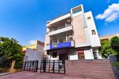 FabHotel Kartik Inn