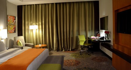 Holiday Inn JEDDAH GATEWAY Room Type - 1 King Standard