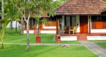 Coconut Lagoon Kumarakom - A CGH Earth Experience Room Type - Heritage Bunglow