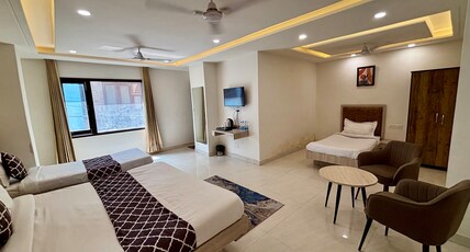 Hotel G R Residency | 2 Min Walk to Golden Temple Room Type - Premium 4 Bed Family Room Hotel G R Residency | 2 Min Walk to Golden Temple Room Type - Premium 4 Bed Family Room
