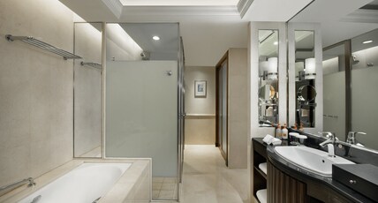 Crowne Plaza Nanchang Riverside, an IHG Hotel Room Type - Upgraded Standard