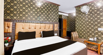 Super Collection O Mall Road Formerly Hotel Shubham Room Type - Super Deluxe Room Super Collection O Mall Road Formerly Hotel Shubham Room Type - Super Deluxe Room