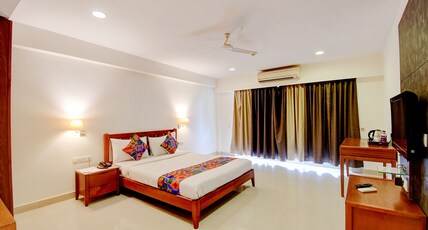 FabHotel Xen Suites Room Type - Suite Room