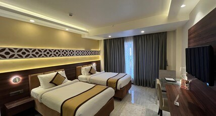 GOLDEN RETREATS Room Type - PREMIUM ROOM