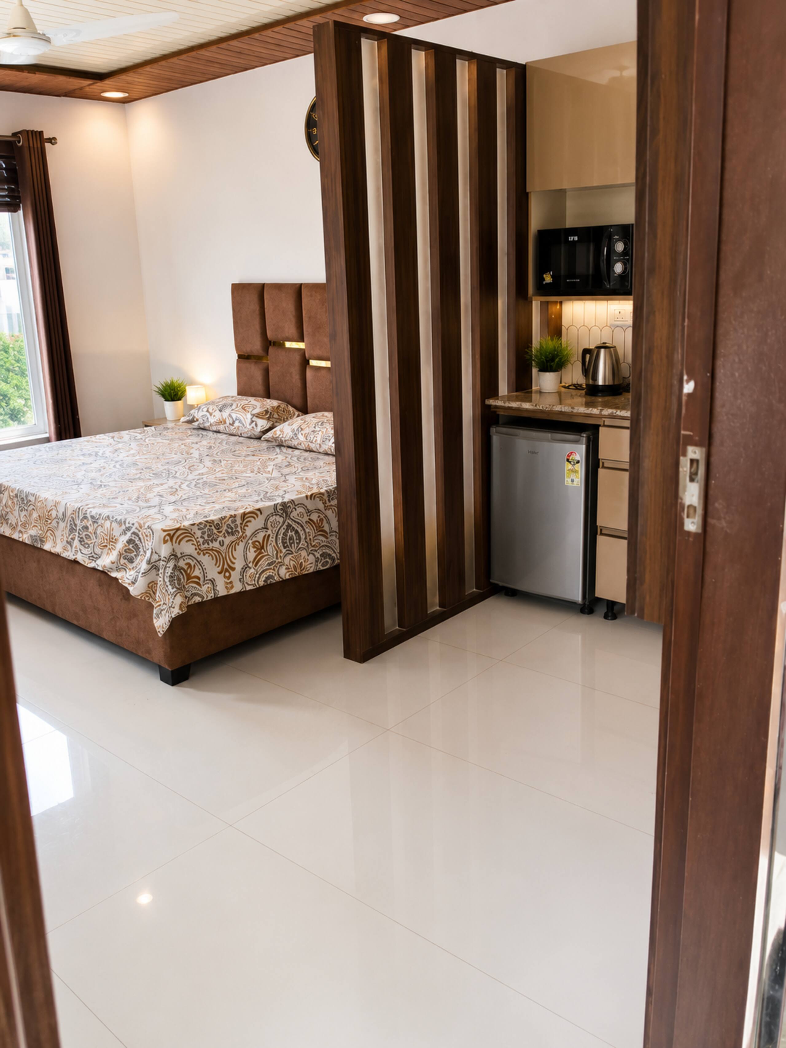 Room in Dehradun-Flat in Dehradun - Tap to explore photos