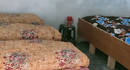 Sharda Palace by StayApart Room Type - 10 bed in one Dormitory