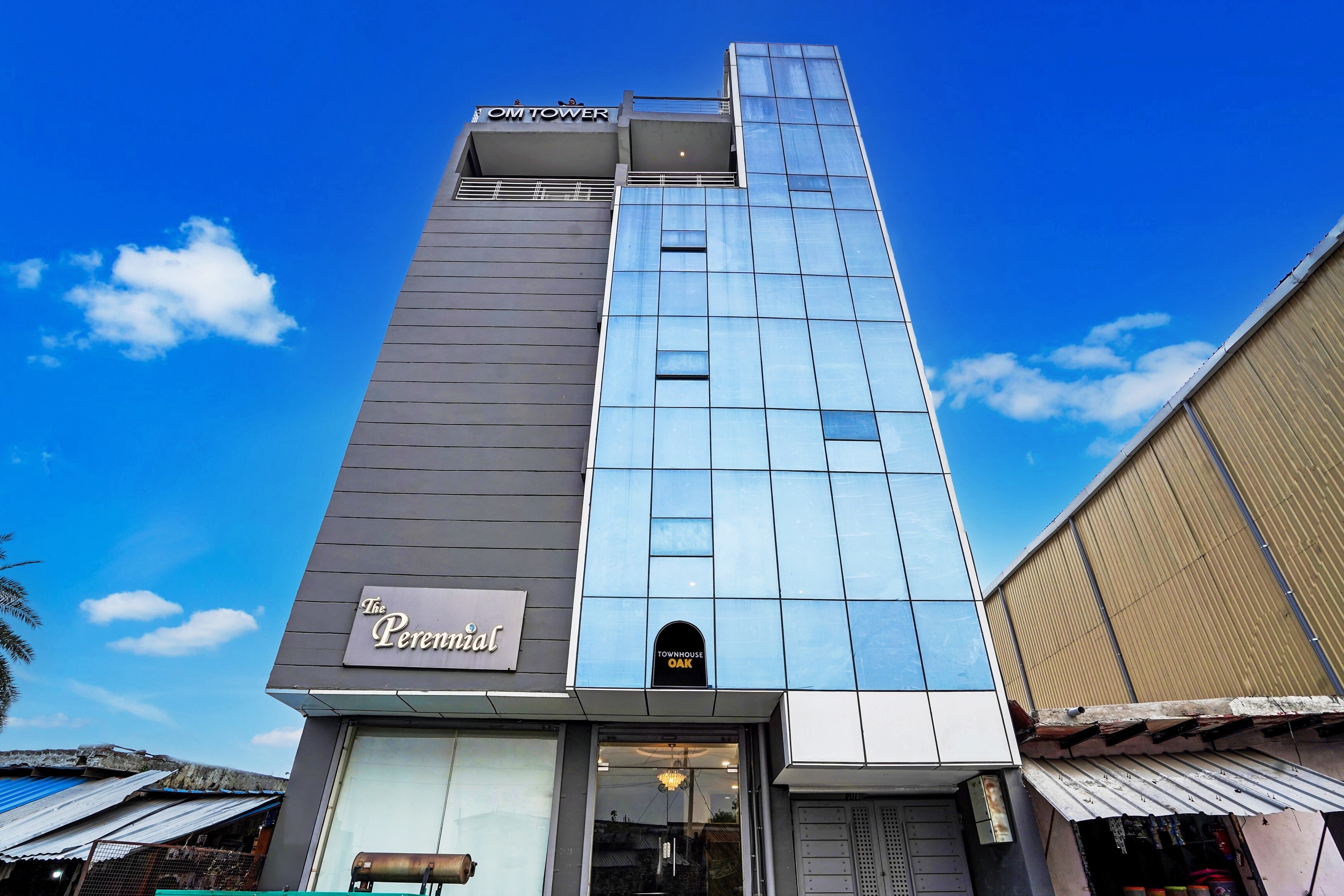 Townhouse OAK Culture Hotel & restaurant - Tap to explore photos
