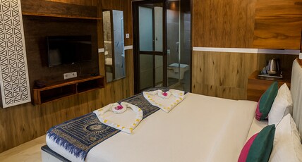 River Splash Resort Karjat Room Type - Deluxe Bathtub