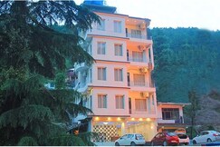 Hotel Triund Heights