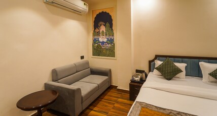 KASHI NIWAS Room Type - Deluxe Room
