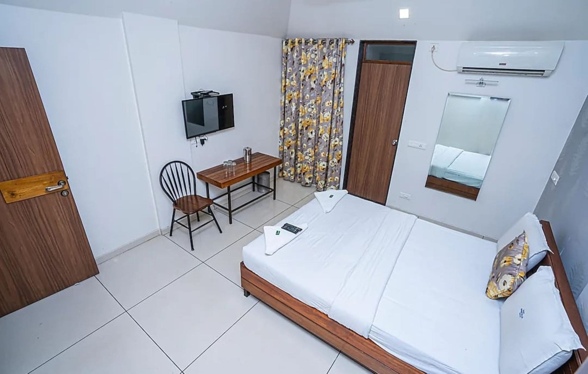 Hotel Prafulla - Tap to explore photos