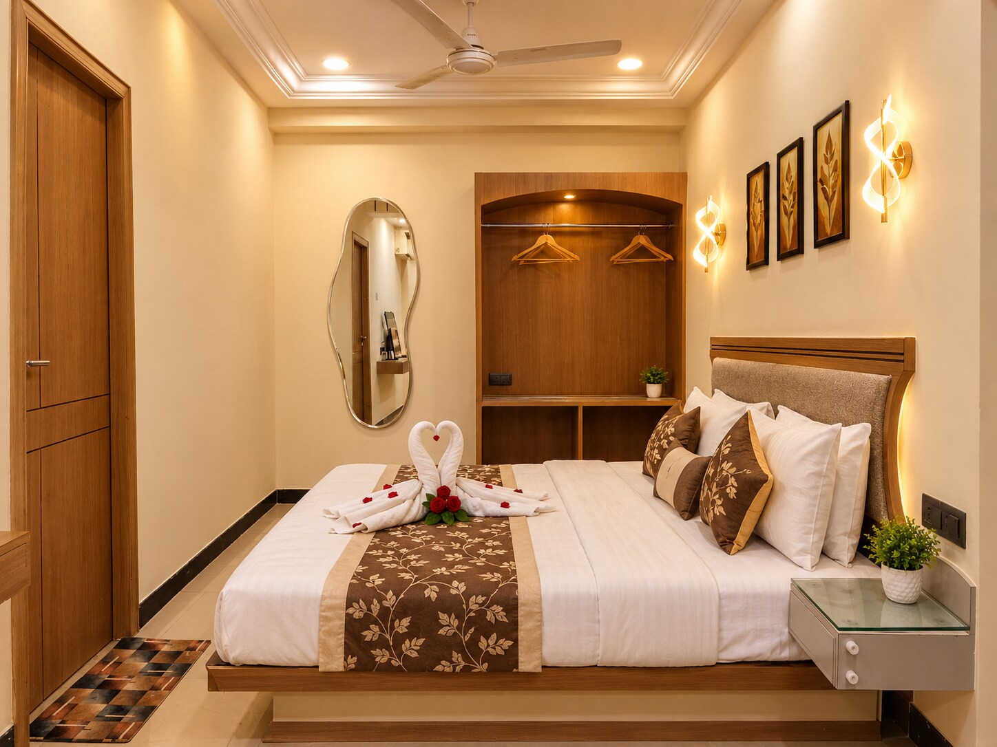Hotel Ratnawali - Tap to explore photos