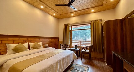 Satkar Residency - Riverside Old Manali Room Type - Super Deluxe River View with Private Balcony