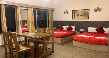 Hotel Sapphire Grand Room Type - Four Bedded Super Deluxe