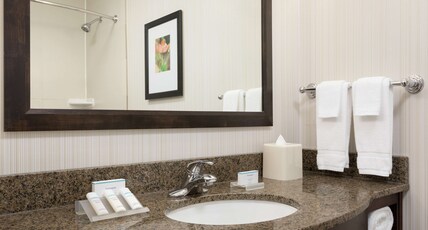 Hilton Garden Inn Stony Brook Room Type - 1 KING JR STE HEARING ACC