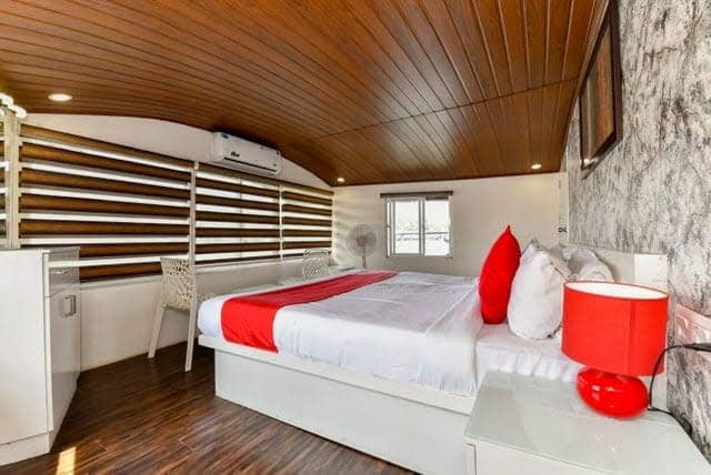 Kerala Luxury HouseBoat - Tap to explore photos