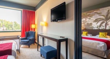 MERCURE BORDEAUX CHARTRONS Room Type - Classique Room - 2 single beds