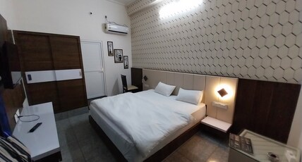 Raj Manglam Hotel Room Type - Standard Room